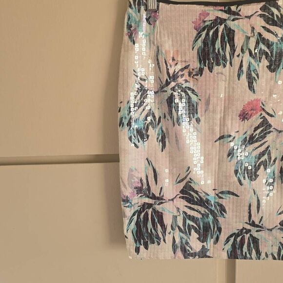 H&M White Floral Print Skirt with Clear Square Sequins, NWT, Sz. 8 - Picture 4 of 8